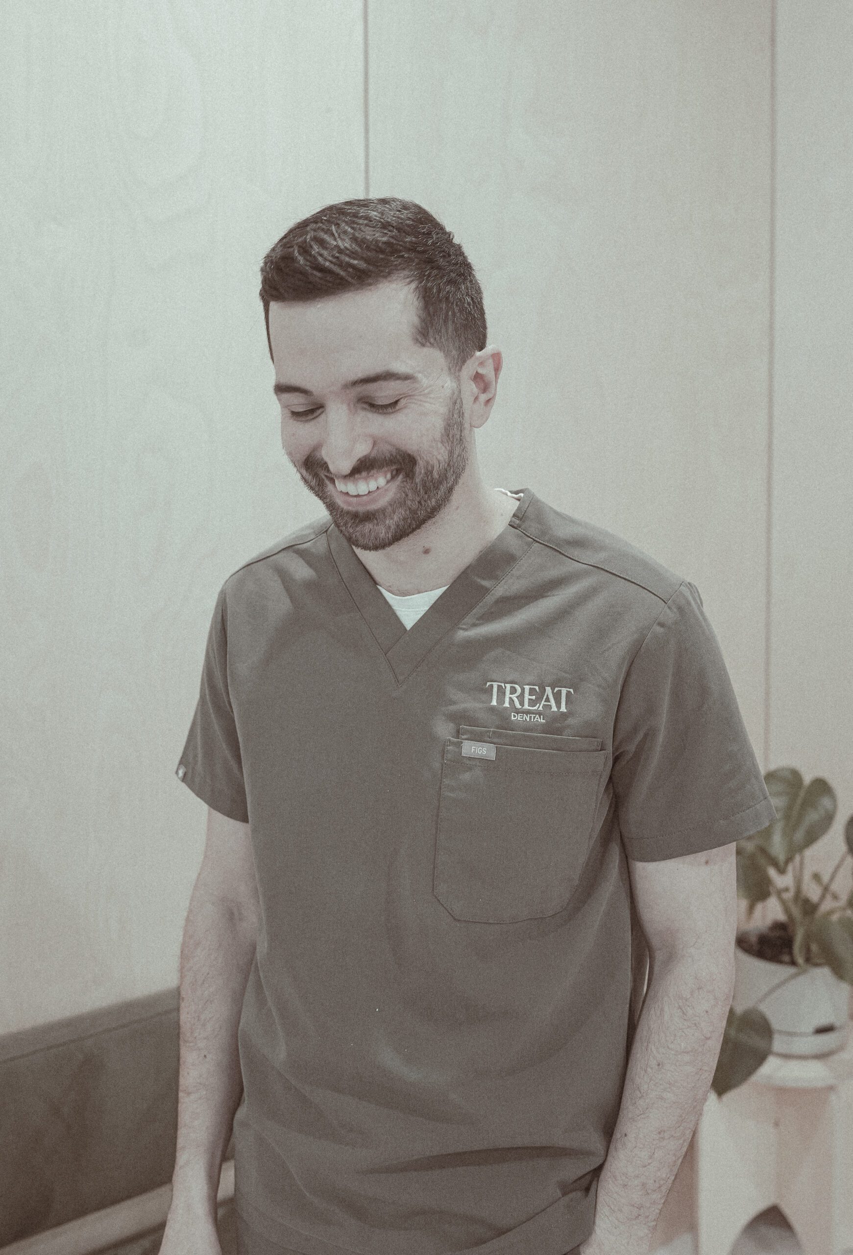 Dr Alex Davaris Bourke